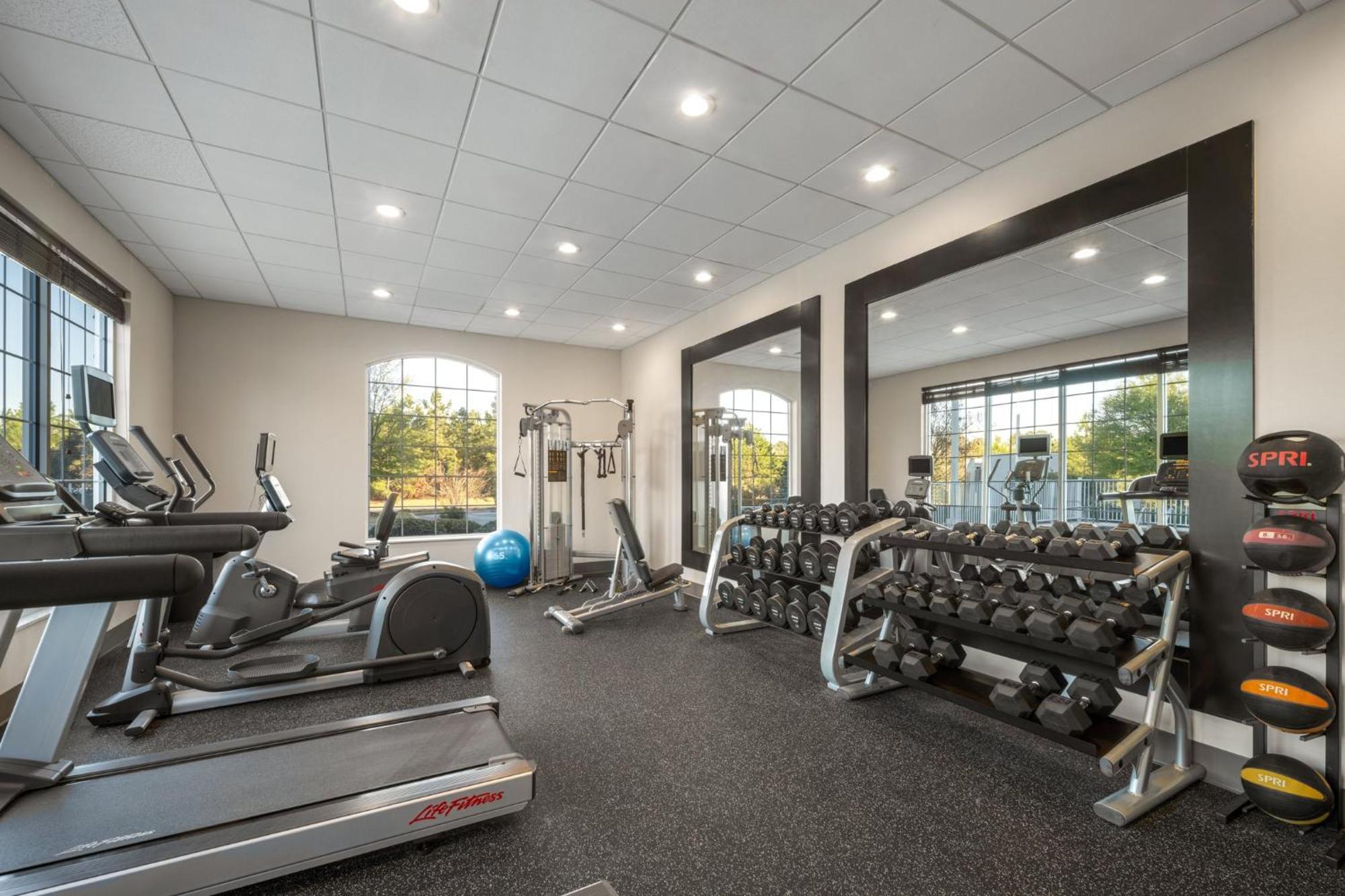 Holiday Inn Express & Suites Aiken By Ihg Extérieur photo